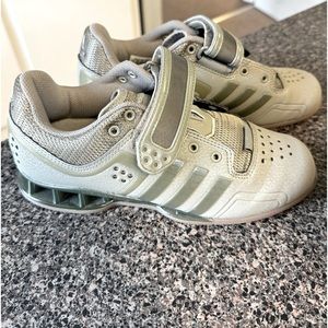 Women’s Adidas Adidapower Weightlifting Shoes size 4.5